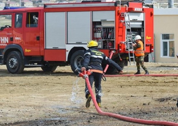 ​Bakıda yaşayış binasında yanğın