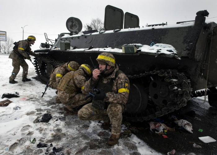 ​Ukrayna ordusu bir yaşayış məntəqəsini 