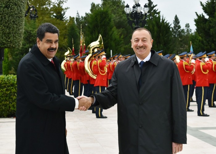 ​Prezident ölkəmizə gələn Maduronu 