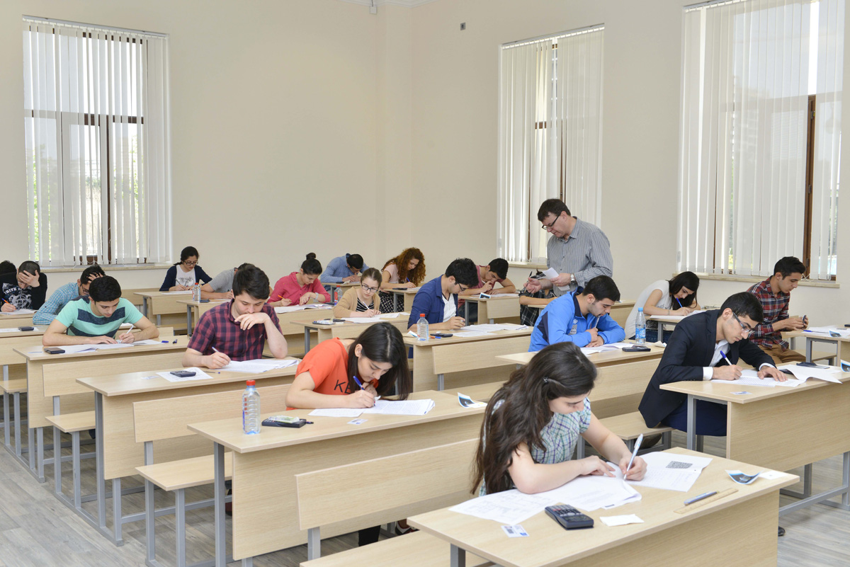 ​Azərbaycanda erməni dili dərsləri keçirilməlidir? - Mütəxəssislərdən